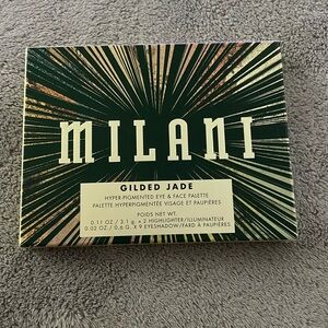 Milani: Gilded Jade Hyper-Pigmented Eye & Face Palette: New! 💚